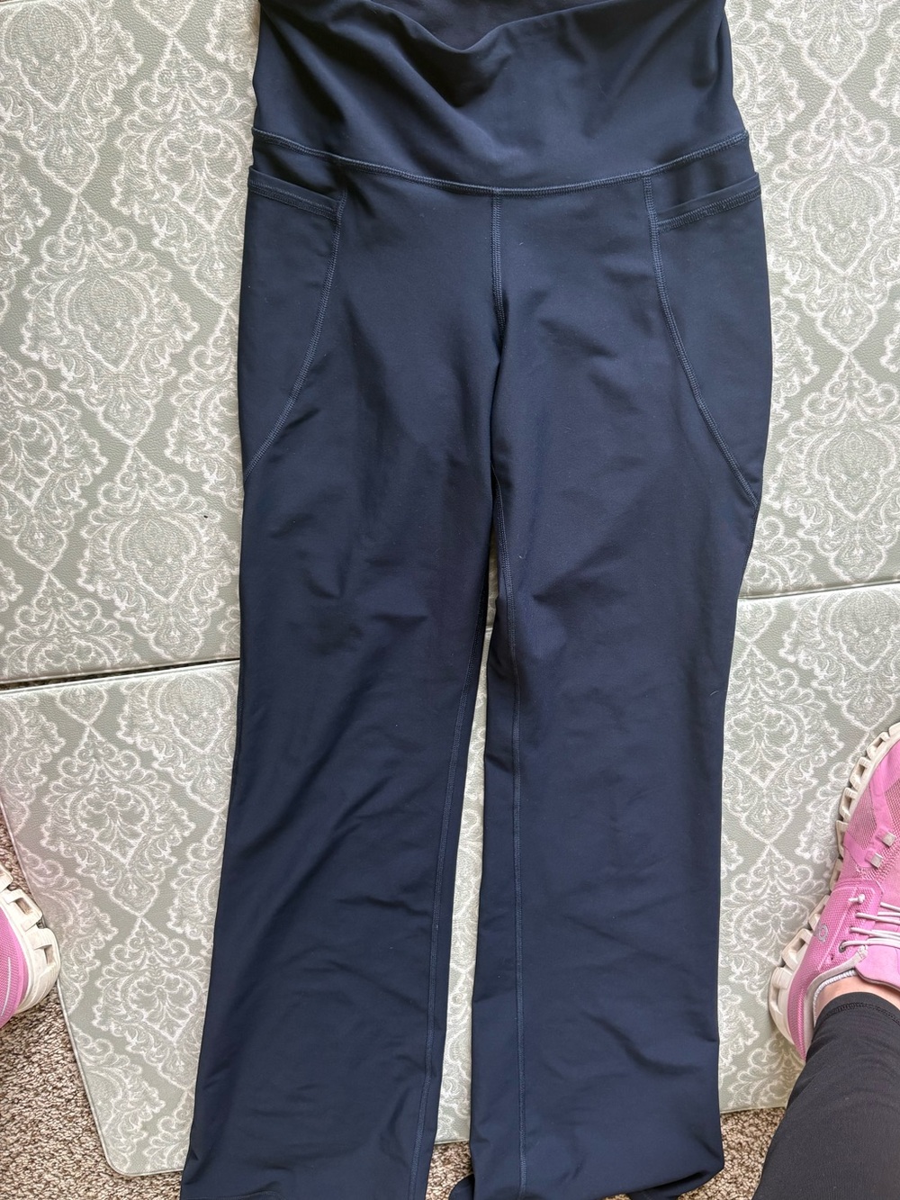 Old navy medium yoga pants